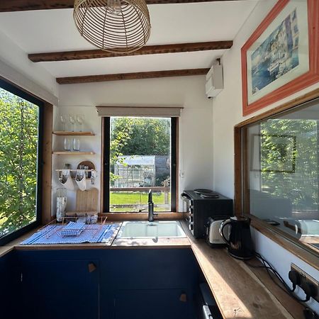 Countryside Garden Summer House Calne Εξωτερικό φωτογραφία