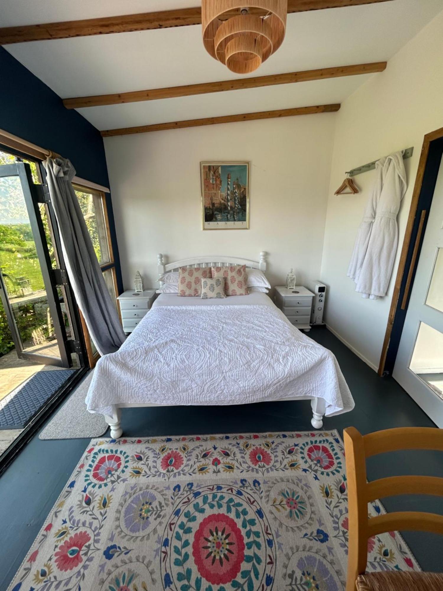 Countryside Garden Summer House Calne Εξωτερικό φωτογραφία